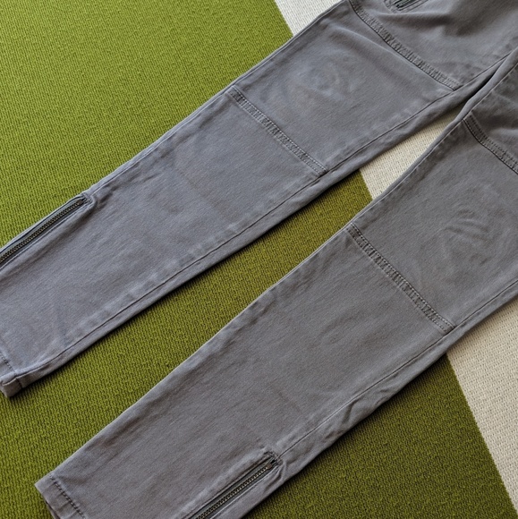 Banana Republic Skinny Pants - Picture 4 of 4